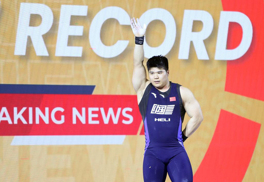 Ауыр атлетикадан Әлем Чемпионаты: Лю Хуанхуа ерлер арасында 102 келі салмақта әлем рекордын жаңартты