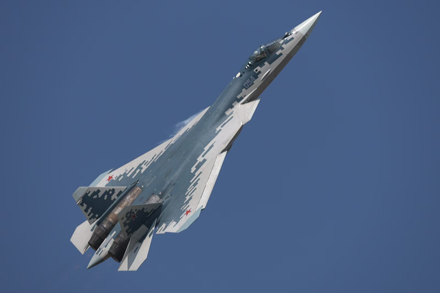 Ресейлік СУ-57 жасырын жойғышы Чжухайда алғашқы ұшу дайындығын  бастады