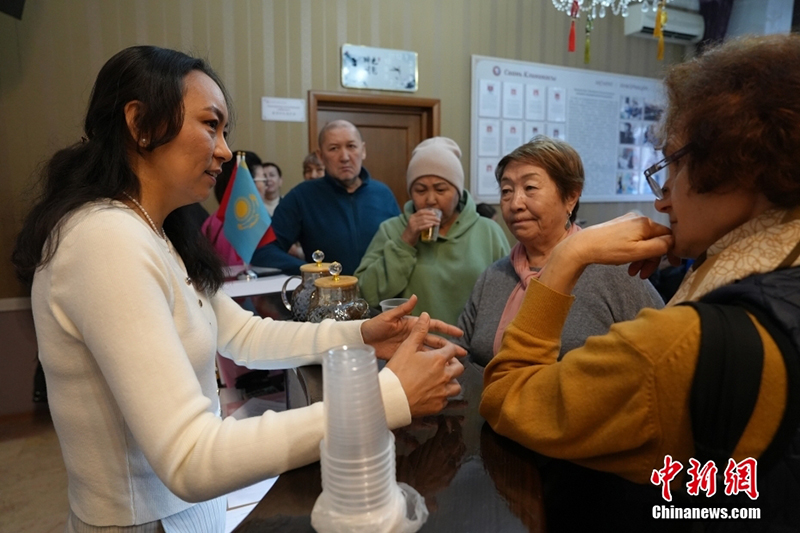 Қазақстанның Астана қаласының халқы Қытайдың дәстүрлі медицинасына тегін қаралды
