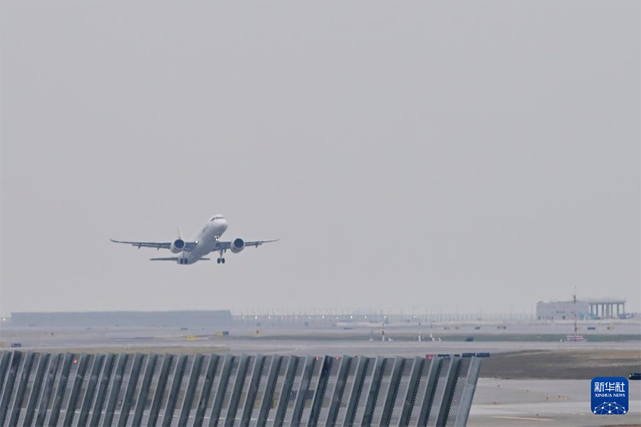 Отандық ірі C919 ұшағы Шанхай мен Сянган арасында тұрақты коммерциялық рейстерді ашты