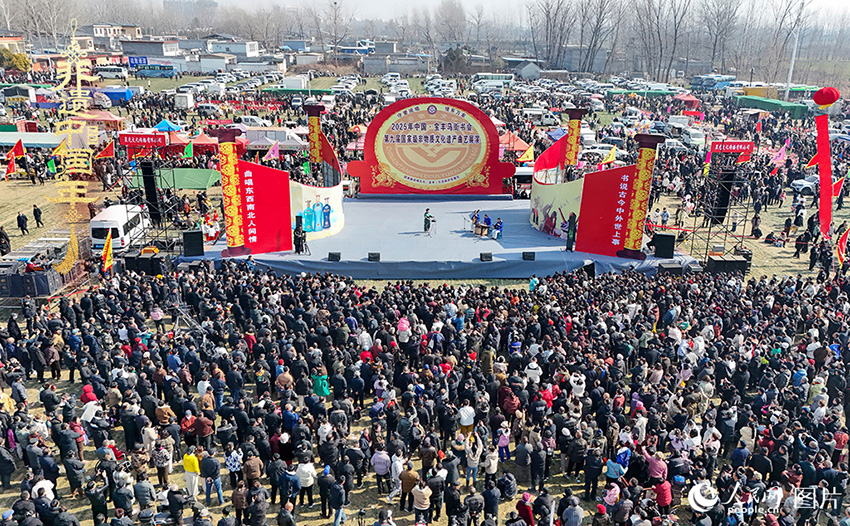 Жылулық пен үмітке толы Шамдар фестивалі