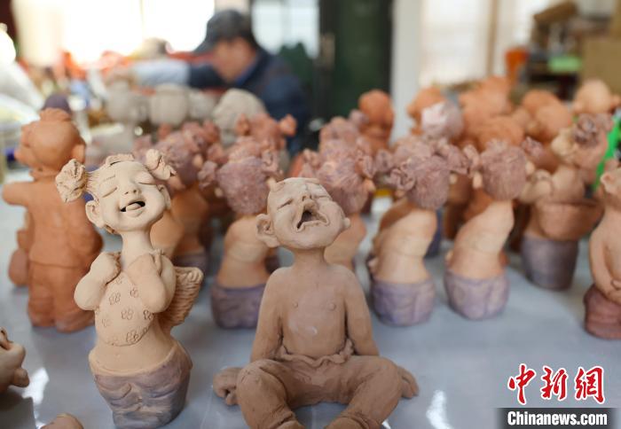 Сары өзеннің балшығымен адам өмірінің барлық болмысын «сомдады»