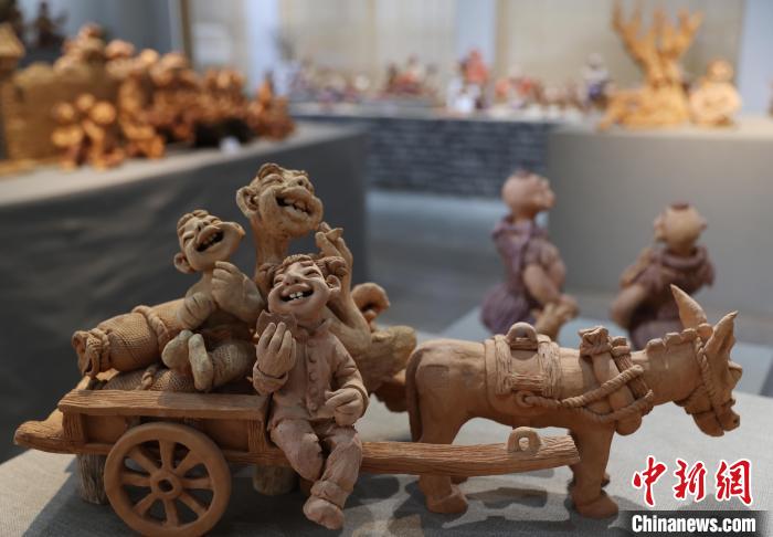 Сары өзеннің балшығымен адам өмірінің барлық болмысын «сомдады»