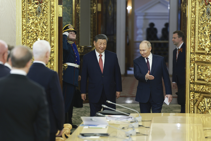 Си Цзиньпин Ресей Президенті Владимир Путинмен келіссөздер жүргізді