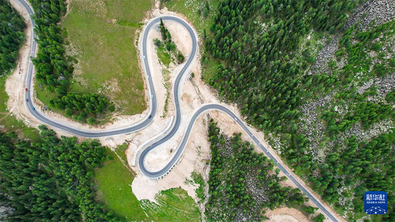 Шыңжаңда алты жаңа туристік жол ашылды