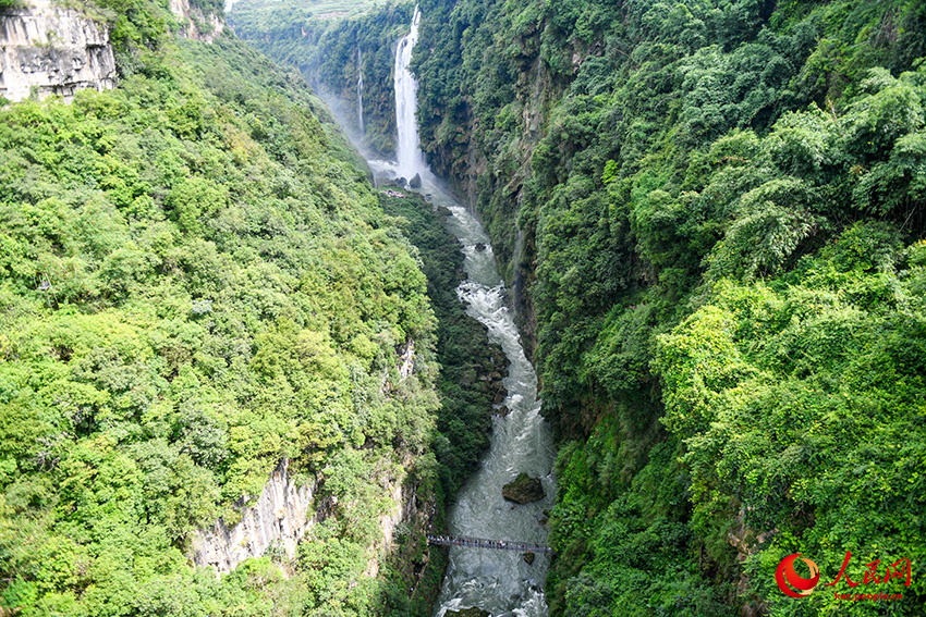 Синъи, Гуйчжоу: таңғажайып шыңдар мен терең аңғарлар