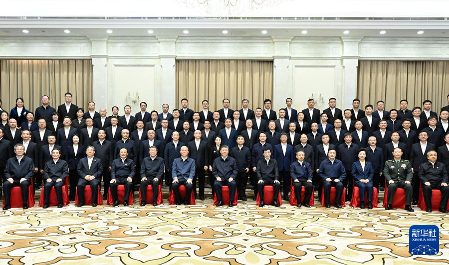 Си Цзиньпин: Жұдырықтай жұмылып, көркем Шыңжаңды одан әрі гүлдендірейік