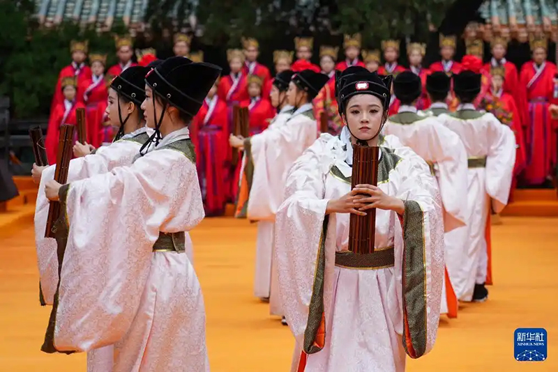 Конфуцийдің туған жерінде ұлы ойшылды еске алу рәсімі өтті