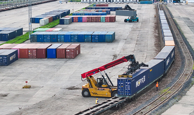 Қытай-Еуропа пойызының орта дәліздегі қозғалысы биыл 3000 пойыздан асты