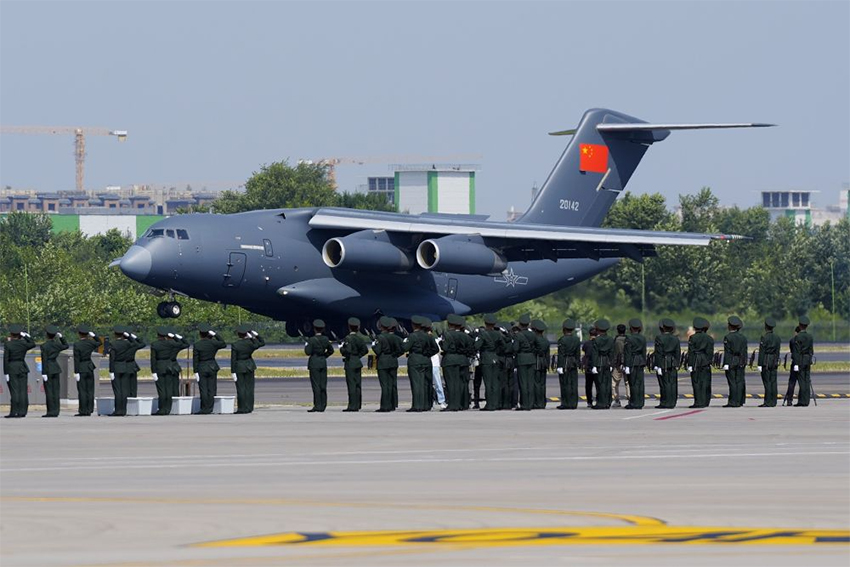 Туған күніңмен, Халық әуе күштері!