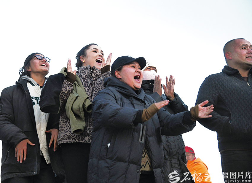 Қысты жылытқан көкпар! Бағраштағы қысқы көкпар ойыны дәстүрлі ғұрыптың өміршеңдігін көрсетті