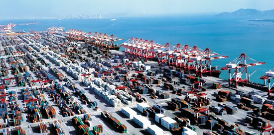 Алғашқы 11 айда Қытайдың тауар саудасының импорты мен экспорты 3,6% - ға өсті