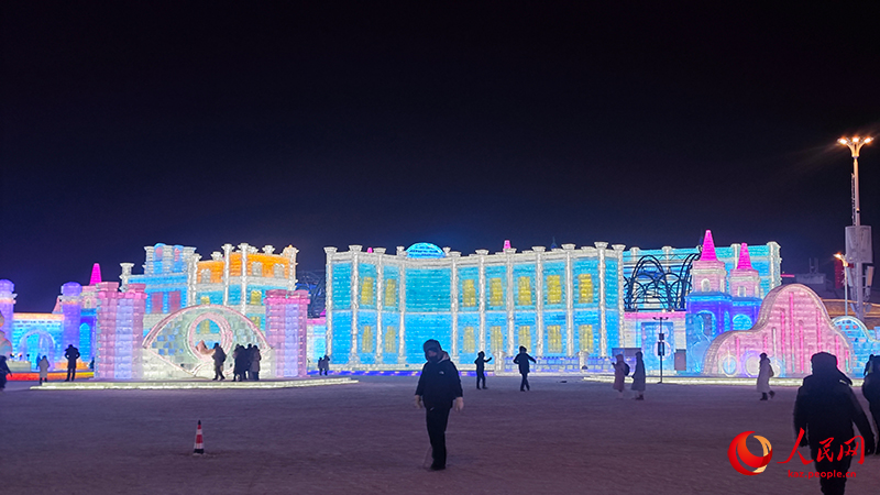 Харбин қар-мұз әлемінде қыстан ләззат алыңыз