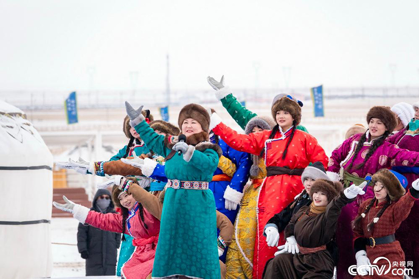 Шилин-Гол, Ішкі Моңғұл: Қыстың көркін қыздырған ат ойындары