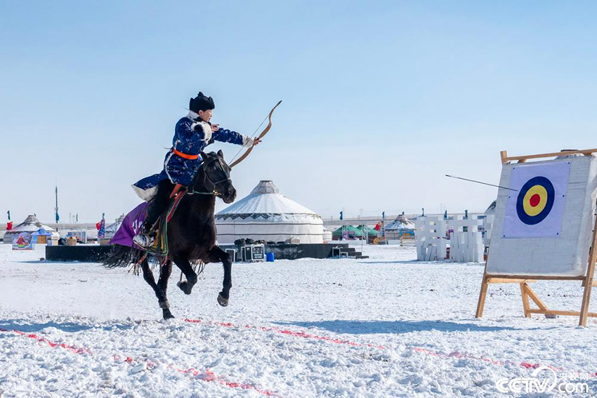 Шилин-Гол, Ішкі Моңғұл: Қыстың көркін қыздырған ат ойындары