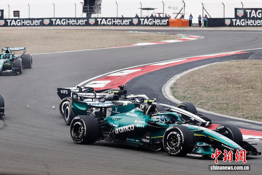 F1 Қытай Гран-приінің негізгі жарысында 19 жастағы Антонелли чемпион атанды