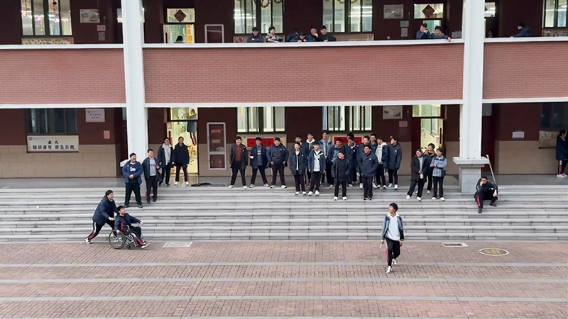 Мүгедектер арбасындағы бадминтон жарысы