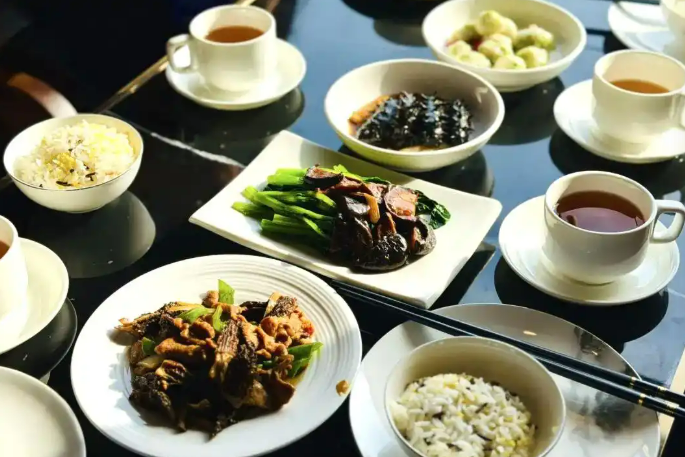 Шыңжаң темір жолы туристік пойыздарды жаңартып, «жылжымалы қонақ үйлерді» салды