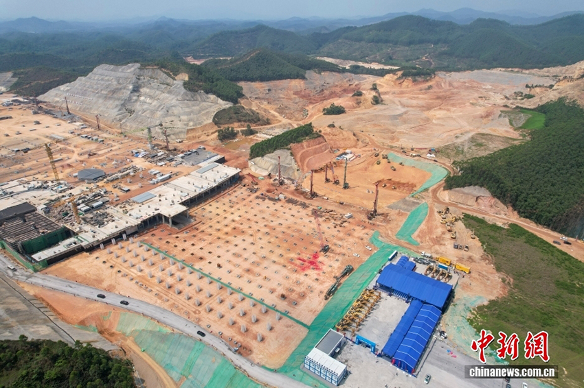 Гуанчжоу жаңа әуежайының құрылысы басталды